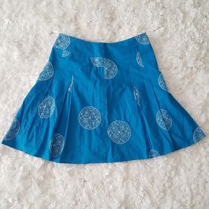 Ann Taylor Blue White Pleated Skirt Size 10